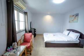 Mitr Inn HuaHin Beach หาดหัวหิน X